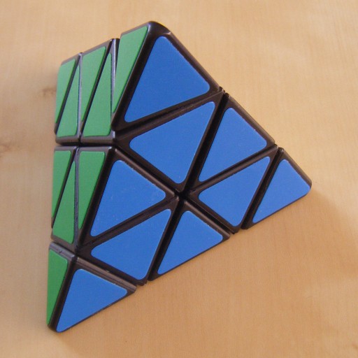 puzzles/pyraminx